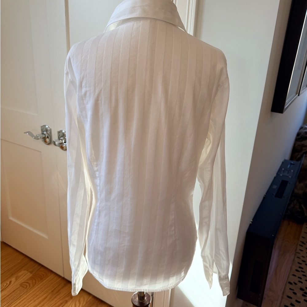 Anne Fontaine White Fitted Button-Down Shirt - Picture 7 of 13